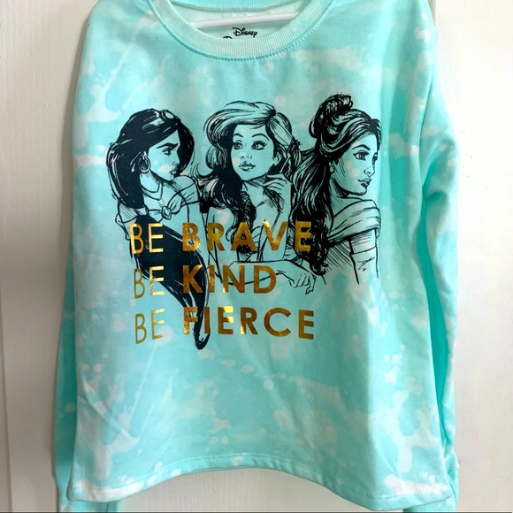 NWT size M girl’s Disney Princesses sweatshirt